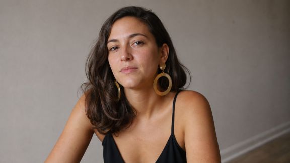 Comment oser les boucles d’oreilles XXL dans la vie de tous les jours