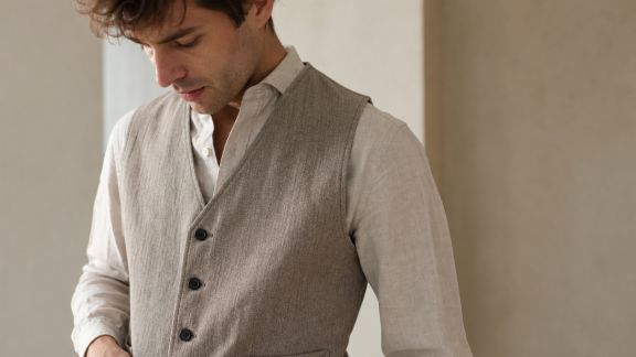 Les gilets boutonnés : nouvelle pièce phare du dressing mi-saison