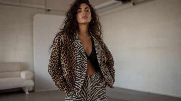 Mix d’imprimés animaliers : mode d’emploi pour un look affirmé