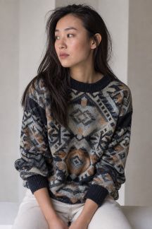 Pull à motifs graphiques : inspirations pour un style pointu