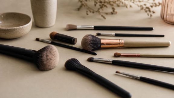 Comment choisir le bon pinceau pour chaque étape du maquillage