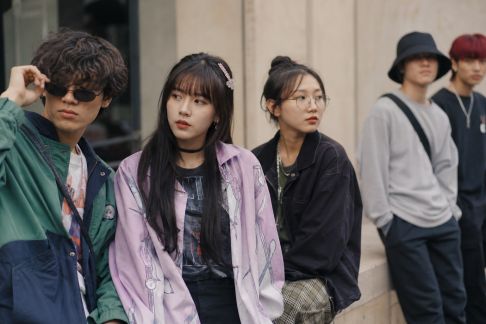 Pop culture orientale : mangas, k-pop et leur impact sur la mode internationale